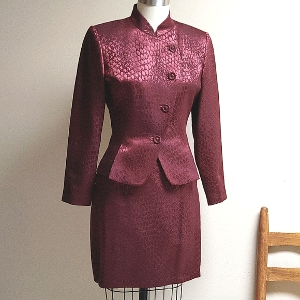 Wool & Silk Brocade Albert Nipon Petite Suit in Burgundy - Picture 4 of 16